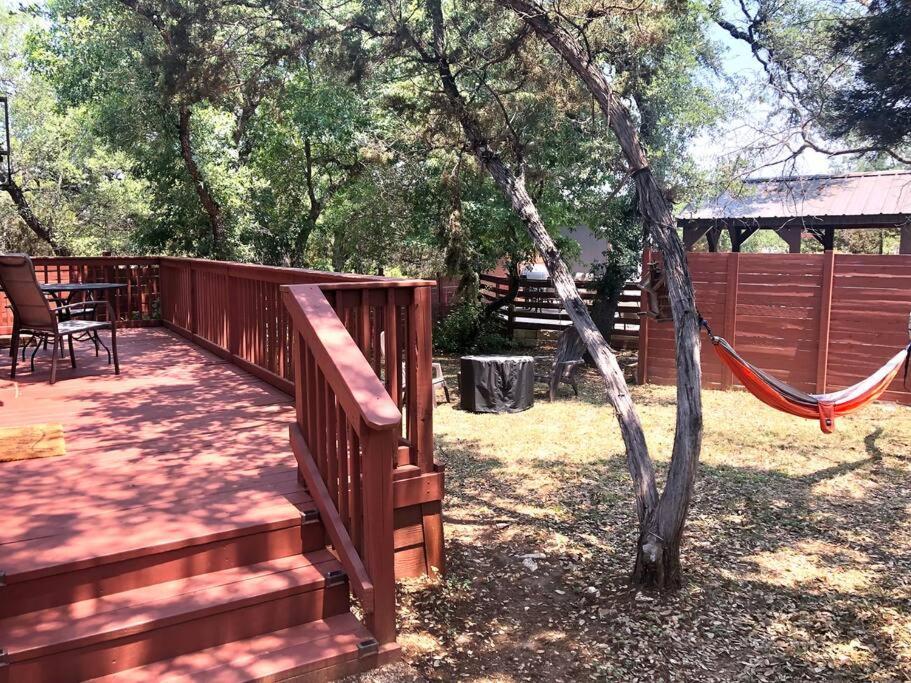 The Longhorn Cabin - Cabins At Rim Rock Austin Exterior photo
